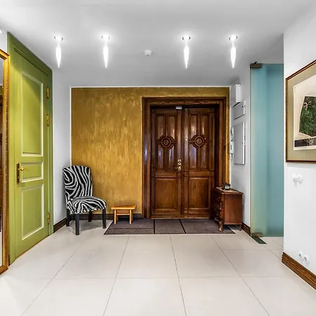 Kuninga 1 Luxury דירה *