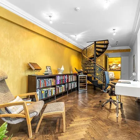 Kuninga 1 Luxury